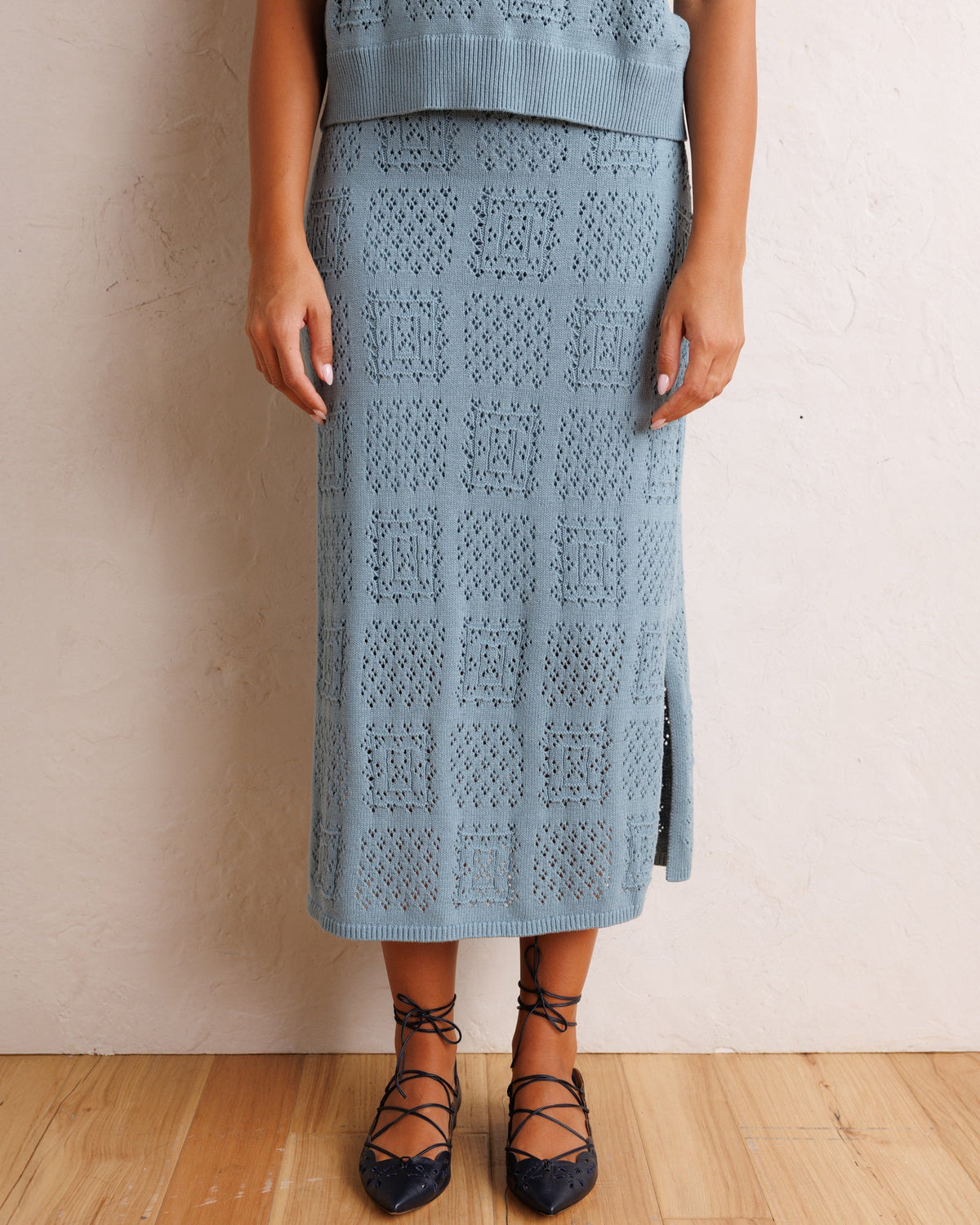 Frame-Worthy Skirt