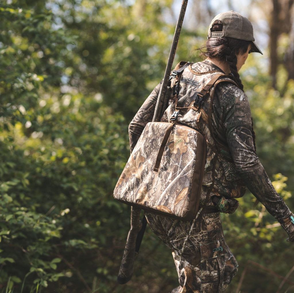 Turkey Hunting Vest Realtree Edge with Padded Seat
