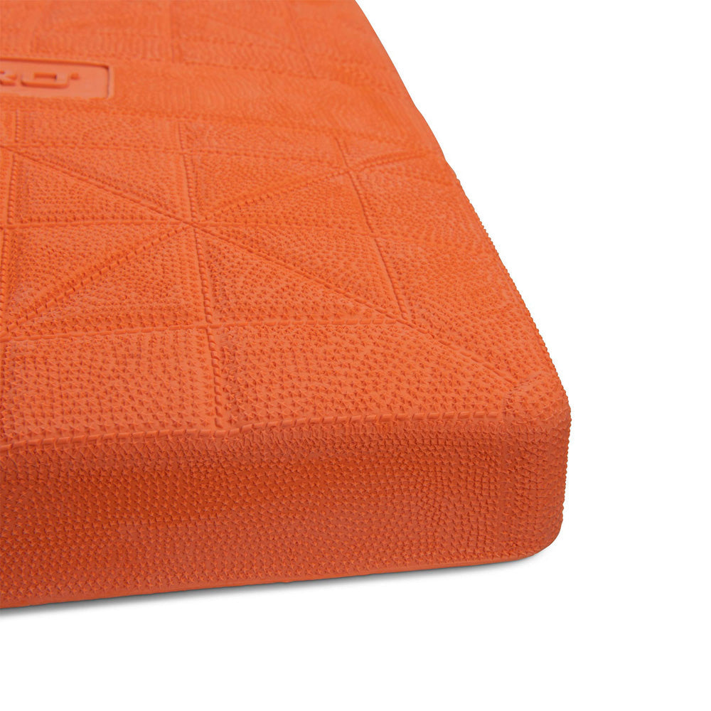 THE HALL 15 inX3 in MOLDED BASE
