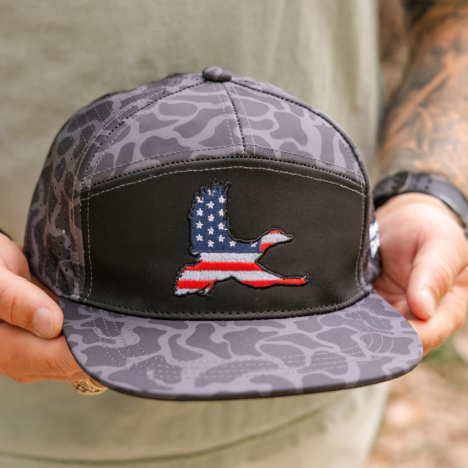 'Merica Duck Blackout Duck Camo Bucket